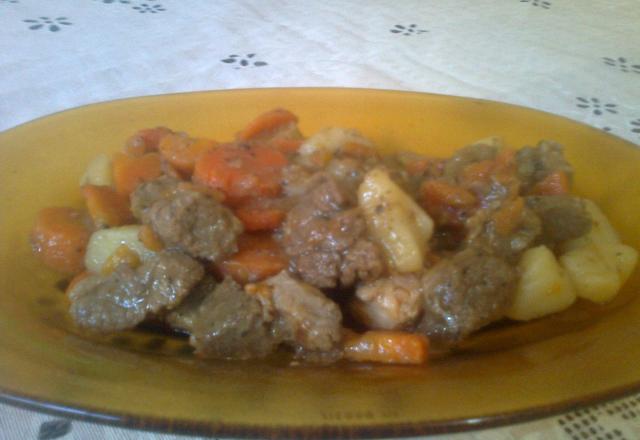 Carne com batatas