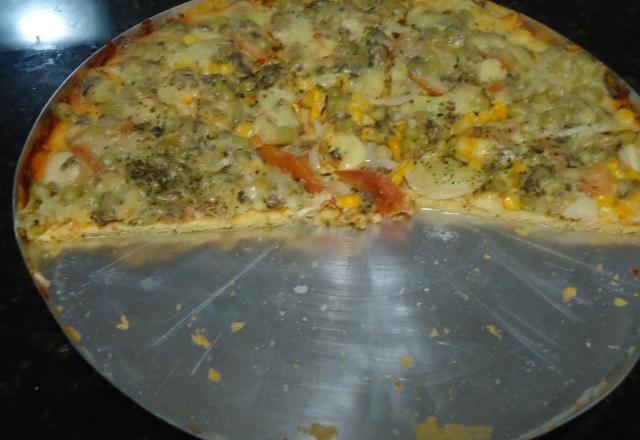 Massa de pizza fácil no liquidificador