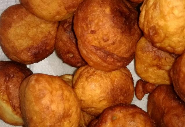 Bolinho de chuva com banana