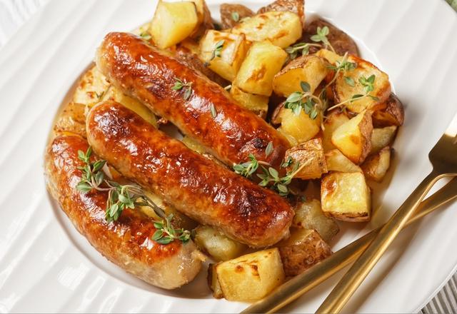 Linguiça assada com batatas