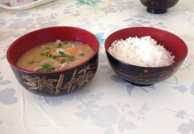 Sopa de missô (tonjiru)