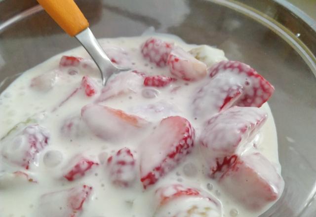 Morango com creme de leite