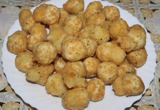Bolinha de queijo rápida, fácil e econômica