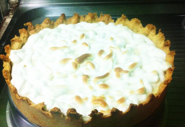 Torta de limão com cobertura de suspiro