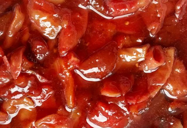 Doce de goiaba em pedaços