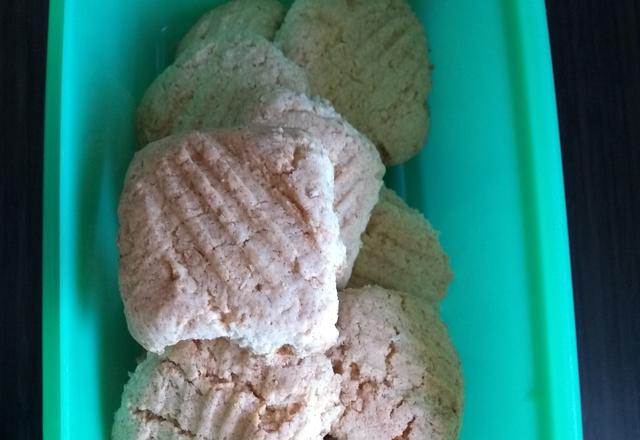 Bolacha de polvilho com coco