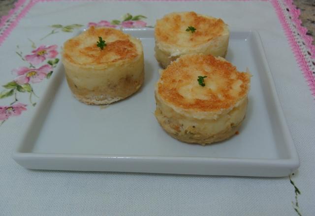Mini-sanduíche escondidinho de siri da Abima