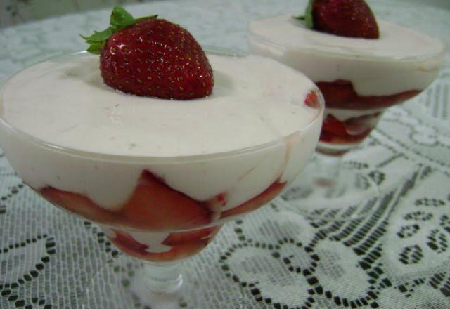 Creme com morangos