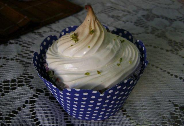 Cupcake de limão merengado