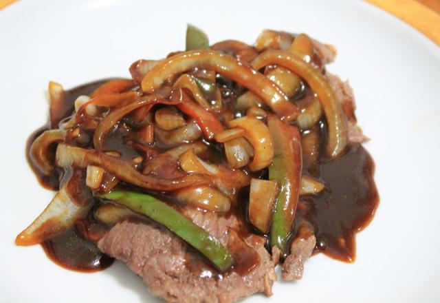Bife ao molho barbecue