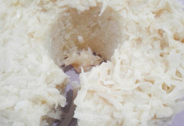 Bolo de tapioca com coco gelado (não vai ao fogo)