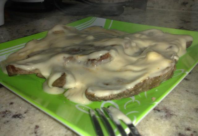 Bife ao creme de palmito