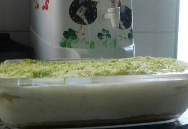 Bolo mousse de limão