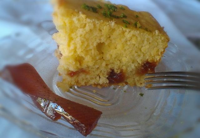 Bolo de limão com goiabada