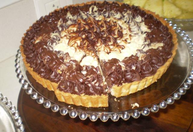Torta trufada branca e preta