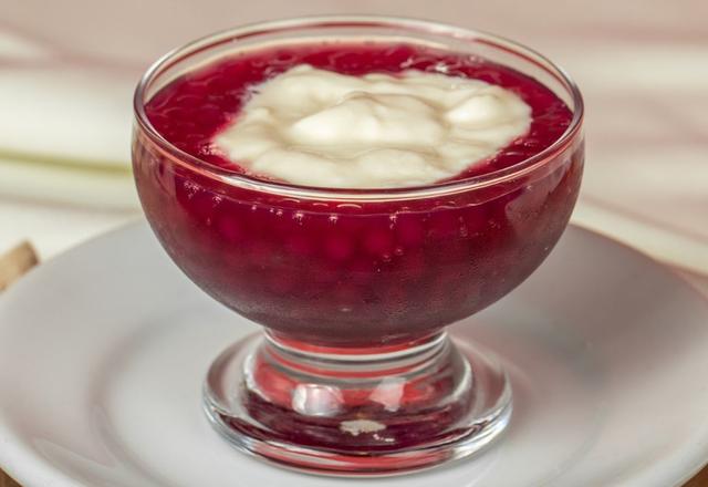 Sagu de suco de uva