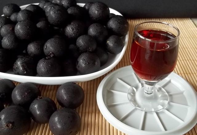 Licor de jabuticaba