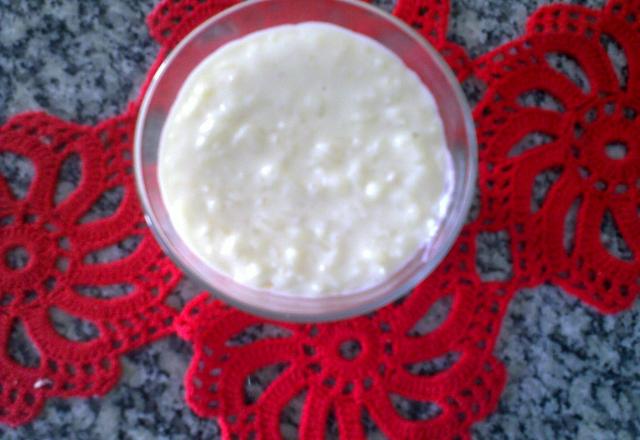 Arroz doce com coco ralado