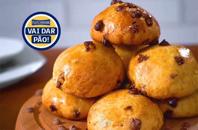 Pão caseiro com gotas de chocolate