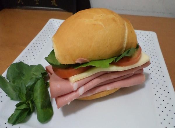 Lanche de mortadela nota 10