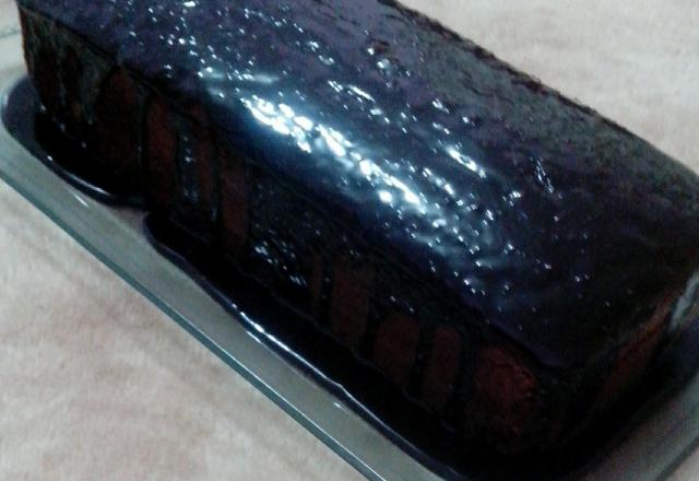 Calda de bolo de chocolate simples