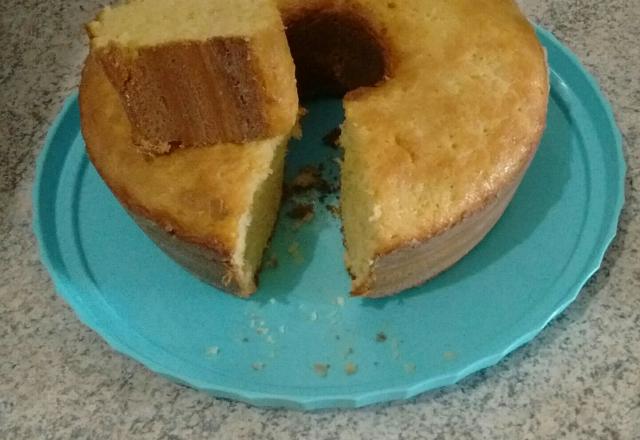 Bolo de fubá com amido de milho