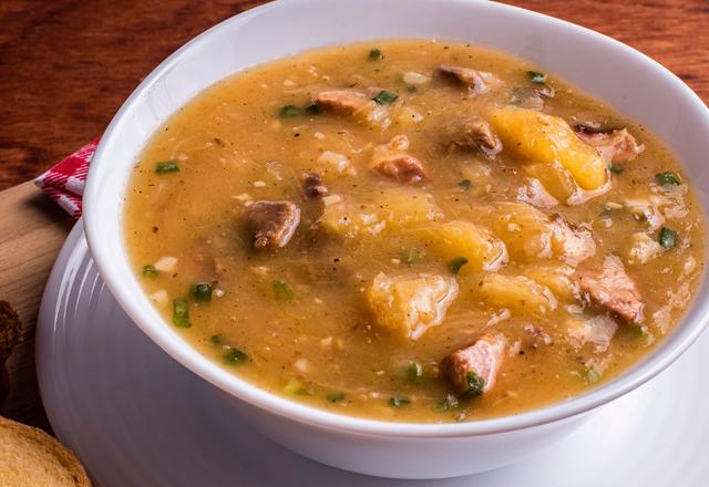 Caldo de vaca atolada