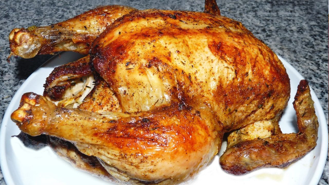 Achei que sabia fazer frango assado, até minha sogra me mostrar isso (e tansformar a minha receita!)