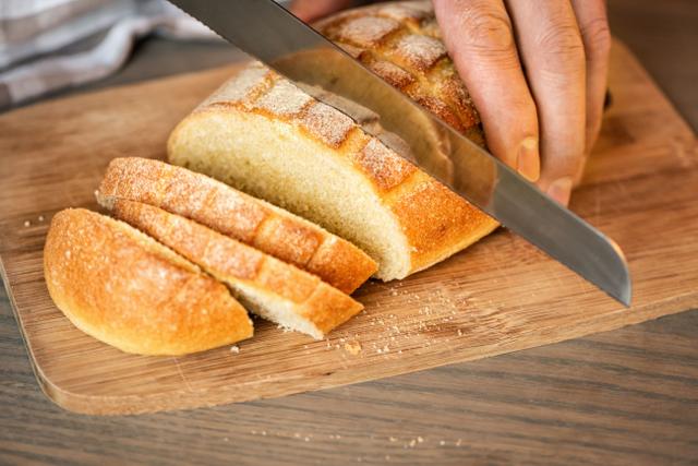 Pão sem glúten, sem lactose e muito fofinho sem sovar? Ele existe e essa é a receita!