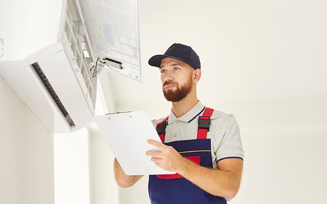 Ar-condicionado começou a pingar depois do verão? Veja o erro comum que causa o problema