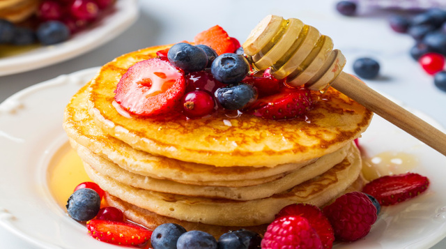 Aprenda a fazer panquecas mais fofas que as de hotel, é só seguir esses 3 truques no preparo