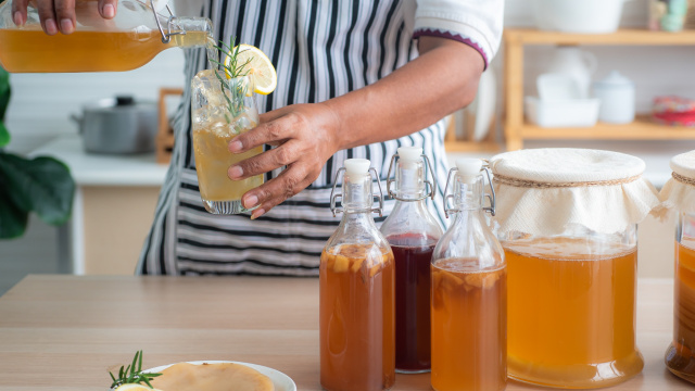 Nem água com gás, nem refrigerante: essa é a bebida gasosa que oferece benefícios para a saúde