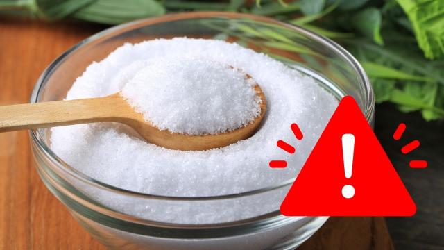 Adoçante natural queridinho dos saudáveis eleva riscos de infarto e AVC, aponta novo estudo