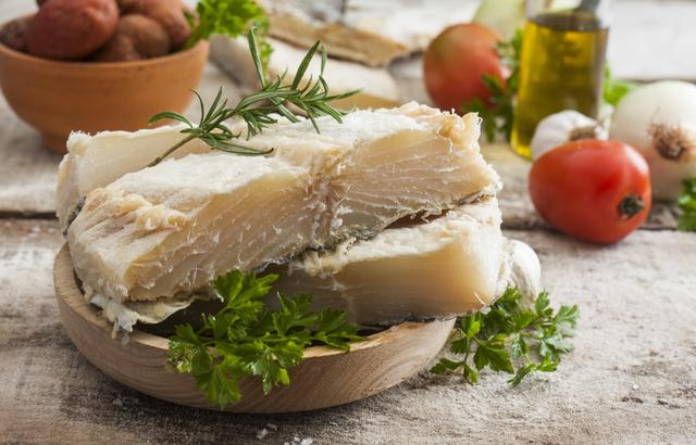 Como comprar bacalhau sem cair em ciladas: veja dicas para ter um prato perfeito nesta Páscoa