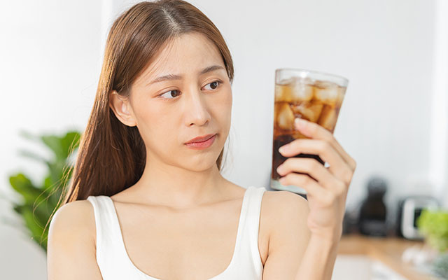 Você bebe muito refrigerante diet? Então preste atenção a estas coisas