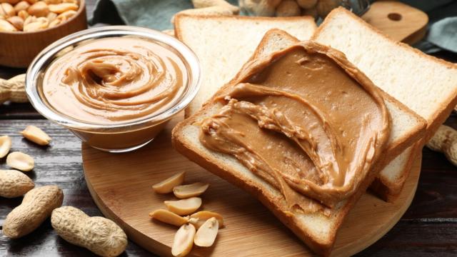 Adeus pasta de amendoim: descubra quem não pode consumir esse produto e até que ponto ele pode ser considerado saudável
