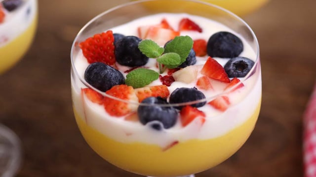 A sobremesa gelada perfeita é esse creme de manga com iogurte: sempre me pedem para fazer de novo (muito cremosa!)