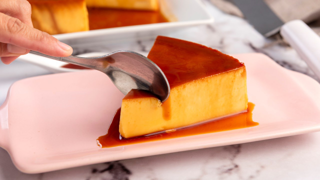 Aprendi com a minha vizinha como fazer um verdadeiro quesillo, uma versão venezuelana do querido pudim