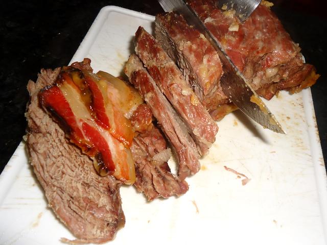 Acém de forno fatiado (Créditos: TudoGostoso/Andreia)