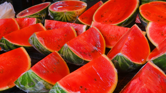 "Não se deve comprar melancias cortadas no supermercado, especialmente se não estiverem bem congeladas", recomenda uma nutricionista