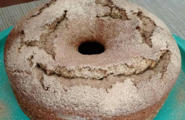 Bolo de banana no liquidificador fica pronto em 30 minutos e é a receita perfeita para comer com cafezinho!