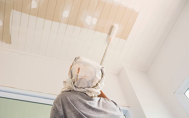 O teto precisa ser sempre branco? Não precisa! Vamos mostrar o que as cores fazem com um ambiente