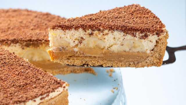 A torta banoffee mais fácil que você já viu no TudoGostoso: receita simples com massa feita com maisena