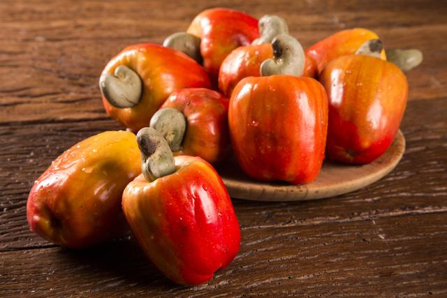 Benefícios e malefícios do caju: saiba por que comer a fruta, quanto consumir e cuidados