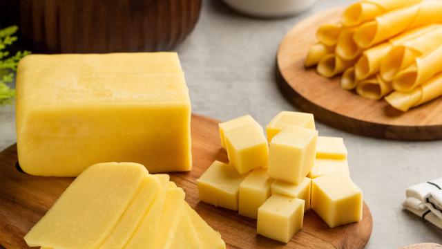 No Dia Mundial do Queijo, descubra qual é o tipo de queijo que faz mais sucesso no Brasil!