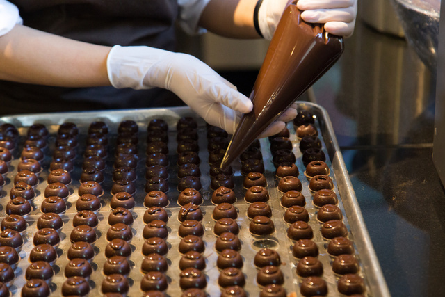 Senac oferece workshops de Páscoa gratuitos com receitas doces e salgadas em 3 cidades do RJ. Saiba tudo!