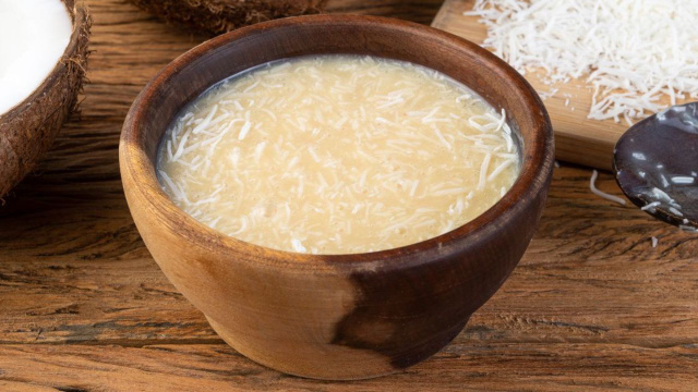 O recheio de Prestígio vai se tornar um dos seus favoritos para comer na Páscoa (Créditos: Shutterstock)