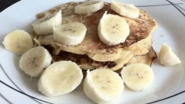 Panqueca de banana e aveia. (Créditos: Shutterstock)