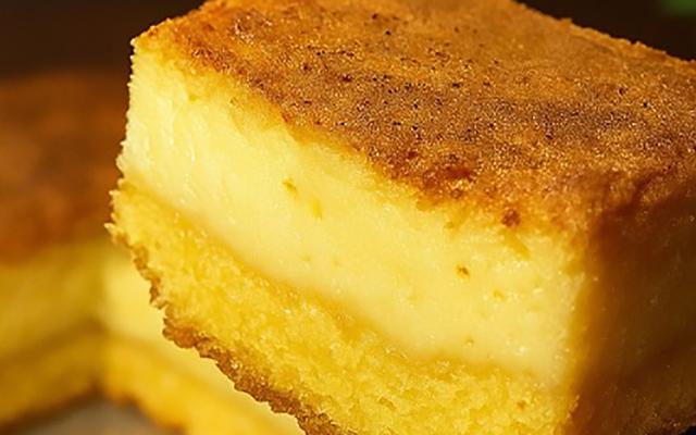 Acabei de fazer esse bolo e a minha avó que se descobriu celíaca amou: bolo de fubá cremoso sem glúten delicioso