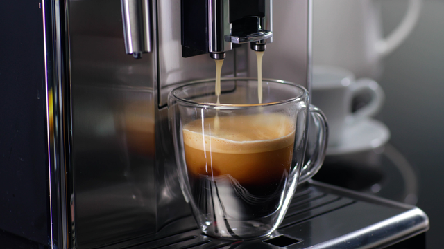Cantinho do café: 4 cafeteiras com desconto para você renovar sua cozinha ainda hoje!